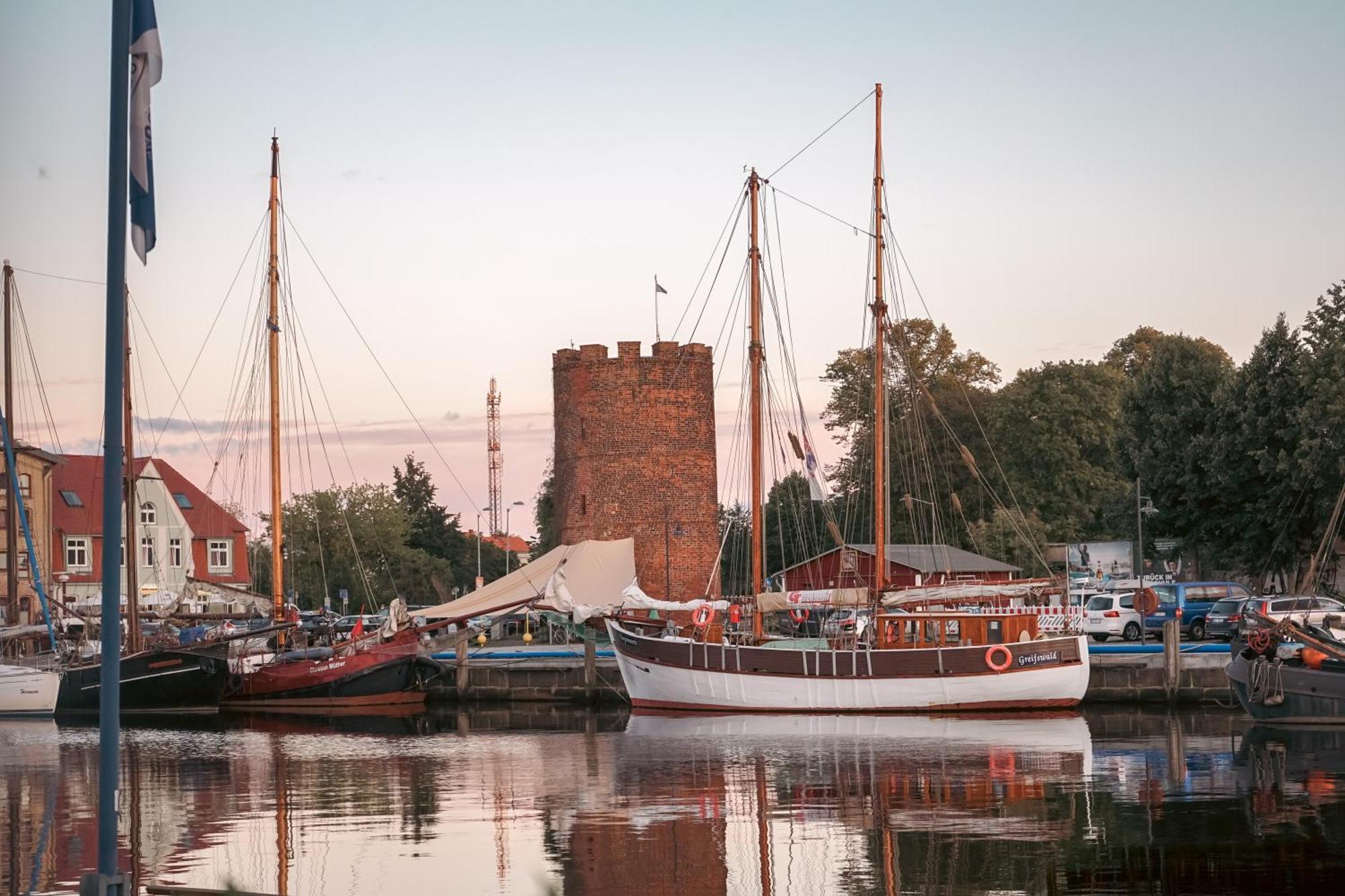 Slube Am Yachthafen Greifswald Hotel Eksteriør billede